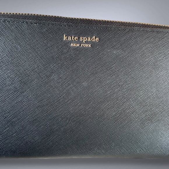 KATE SPADE Black Saffiano Leather Zip Around Wallet In Excellent Condition - Picture 3 of 8